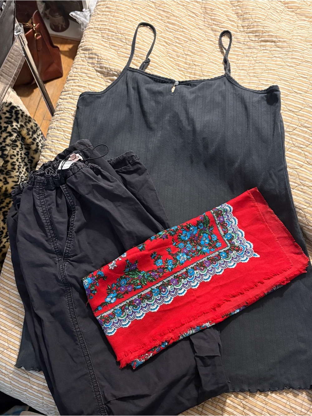 Size Large Bundle Black Wide-Leg Pants & Tank Top Sundress with Red Floral Scarf